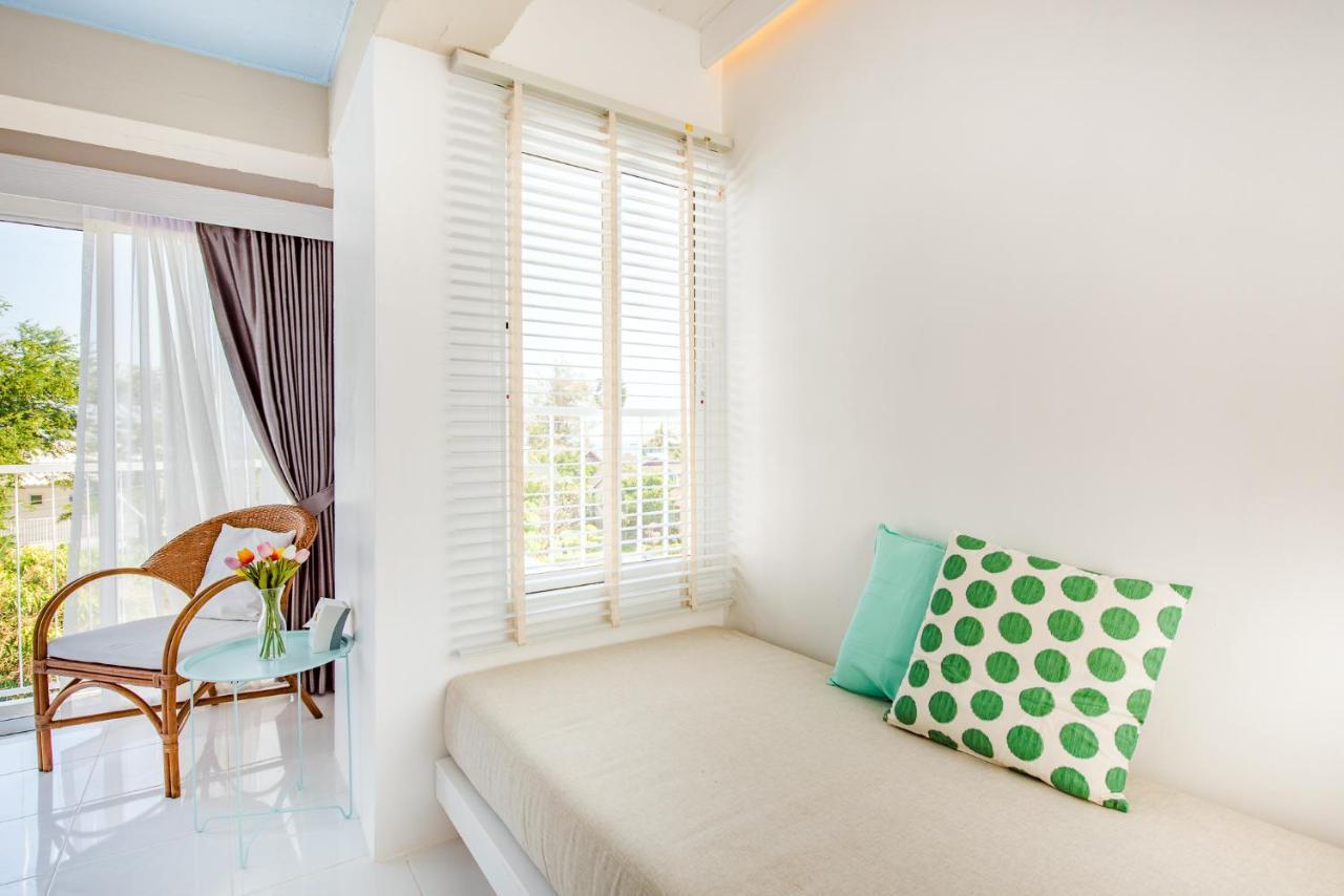 Baan Kangmung Hua Hin On The Beach Exterior photo