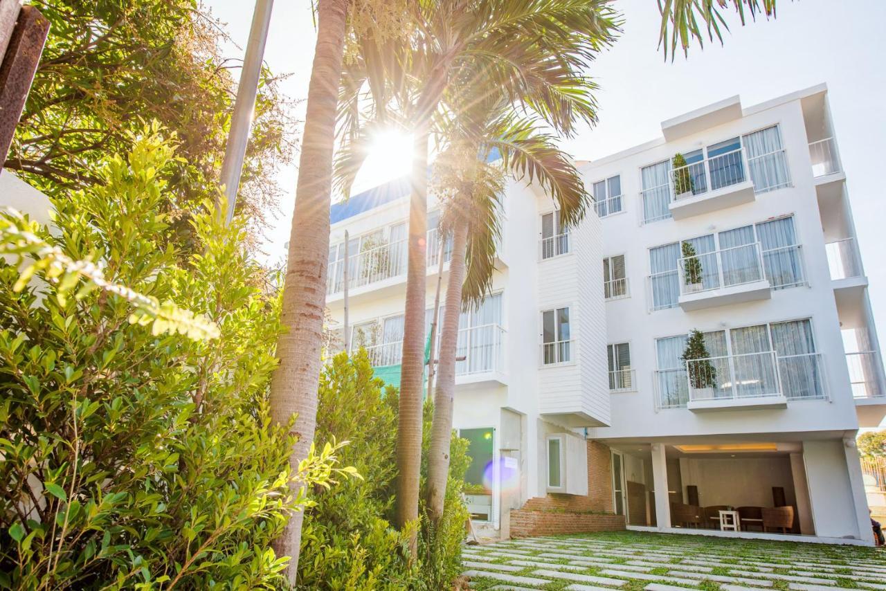 Baan Kangmung Hua Hin On The Beach Exterior photo